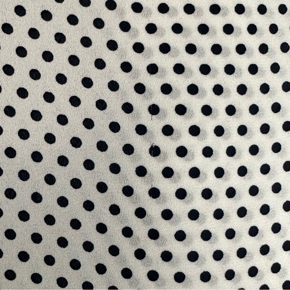 The Limited Polka Dot Tiered Quarter Length Sleeve Women’s Blouse Size Med - Picture 5 of 12